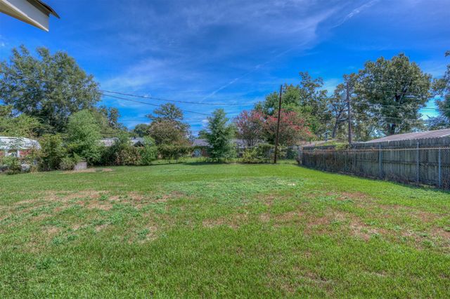 9477 Boxwood Drive, Shreveport, LA 71118
