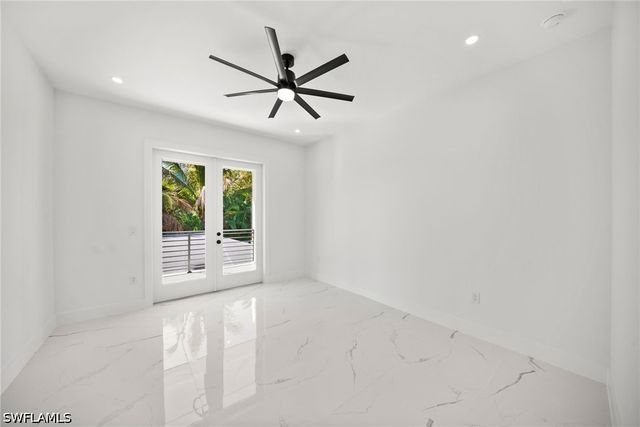 135 7th ST N, Naples, FL 34102