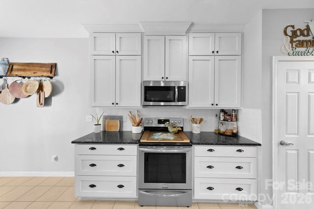 4212 Lawrence Daniel Drive, Matthews, NC 28104