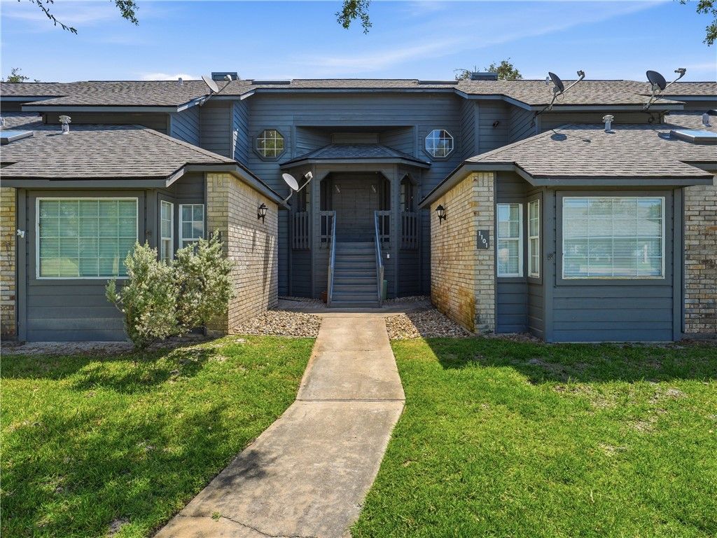 210 Oak Bay St 1102, Rockport, TX 78382 — exterior