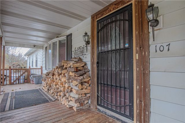 107 Old Dairy Road, Pittsburgh, PA 15327