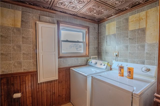 107 Old Dairy Road, Pittsburgh, PA 15327