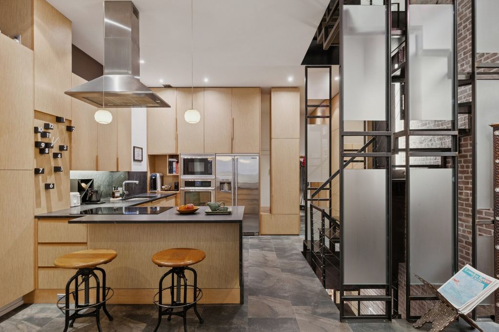 28 OLD FULTON Street THE, New York City, NY 11201