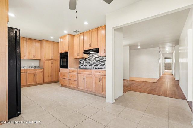 1335 Golf Vista Court NE, Palm Bay, FL 32905