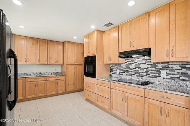 1335 Golf Vista Court NE, Palm Bay, FL 32905