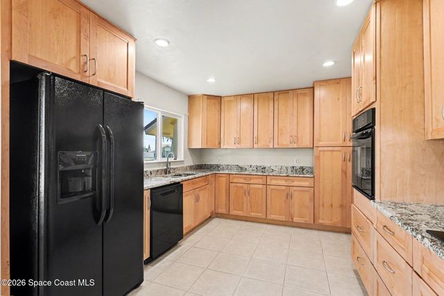1335 Golf Vista Court NE, Palm Bay, FL 32905