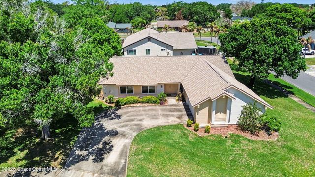 1335 Golf Vista Court NE, Palm Bay, FL 32905