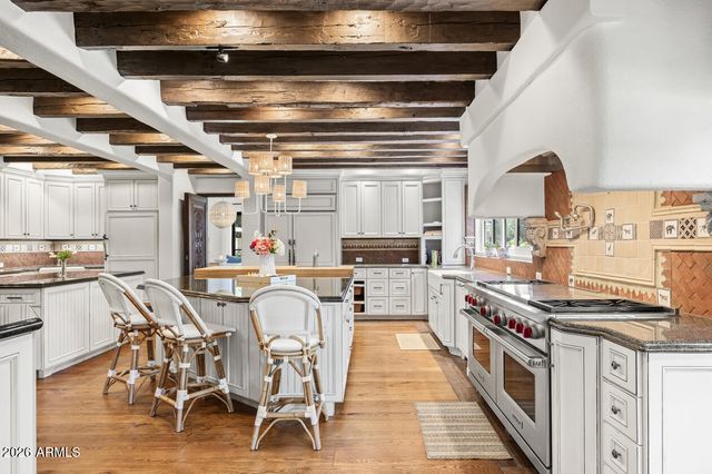 5815 N SAGUARO Road, Paradise Valley, AZ 85253