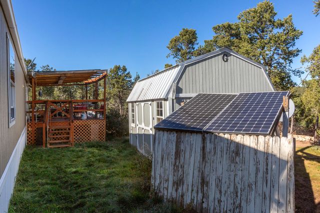 147 McComb Road, Edgewood, NM 87015