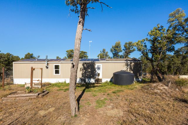 147 McComb Road, Edgewood, NM 87015