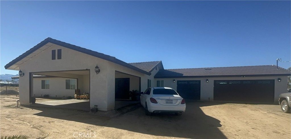 14426 Tumbleweed Road, Phelan, CA 92371