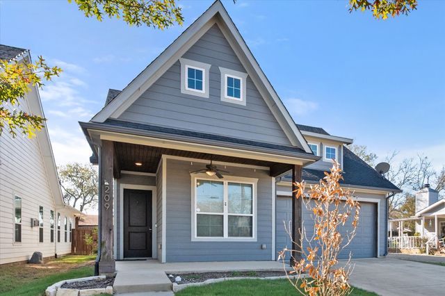 209 W Dallas Street, Mansfield, TX 76063