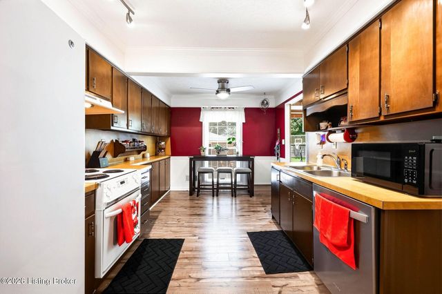 8505 Michael Edward Dr, Louisville, KY 40291