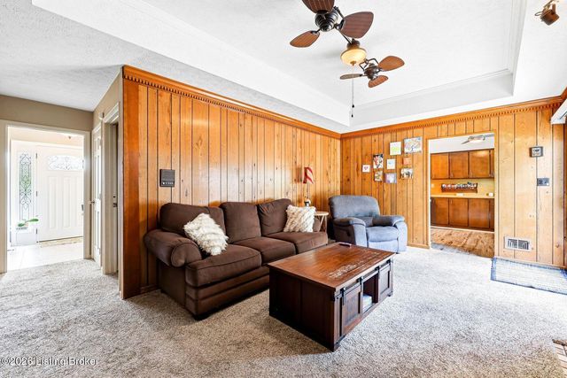 8505 Michael Edward Dr, Louisville, KY 40291