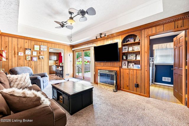 8505 Michael Edward Dr, Louisville, KY 40291