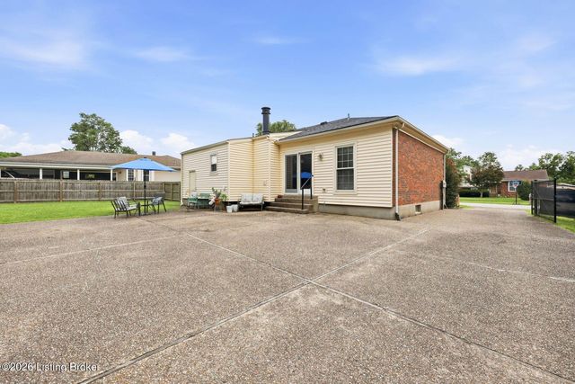 8505 Michael Edward Dr, Louisville, KY 40291