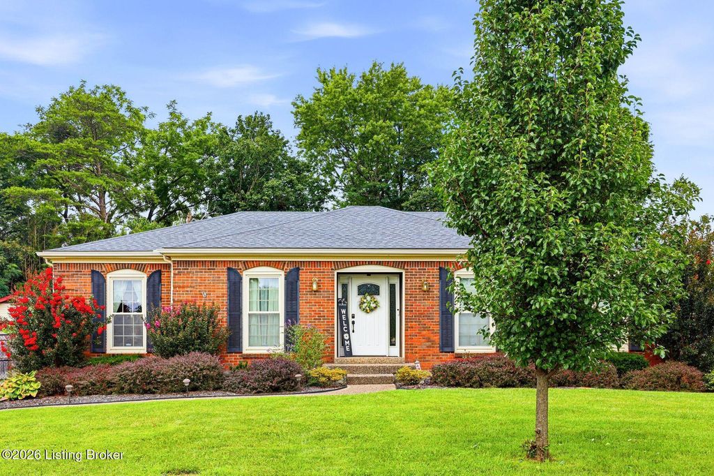 8505 Michael Edward Dr, Louisville, KY 40291