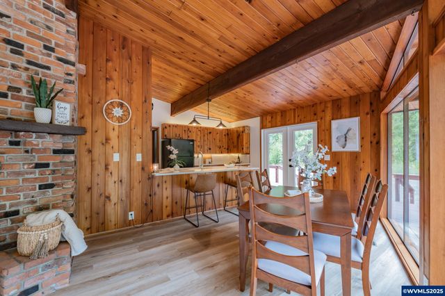 42121 Moran Ln, Lebanon, OR 97355