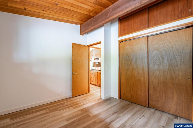 42121 Moran Ln, Lebanon, OR 97355