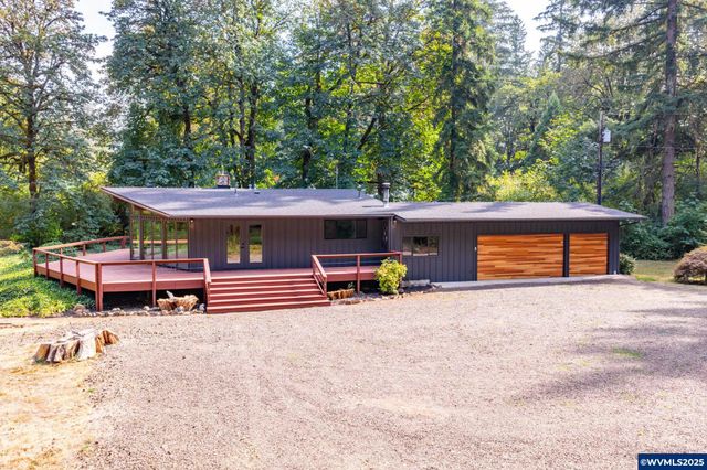 42121 Moran Ln, Lebanon, OR 97355