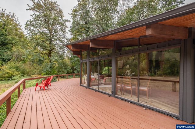 42121 Moran Ln, Lebanon, OR 97355