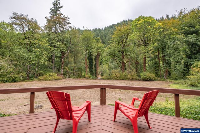 42121 Moran Ln, Lebanon, OR 97355