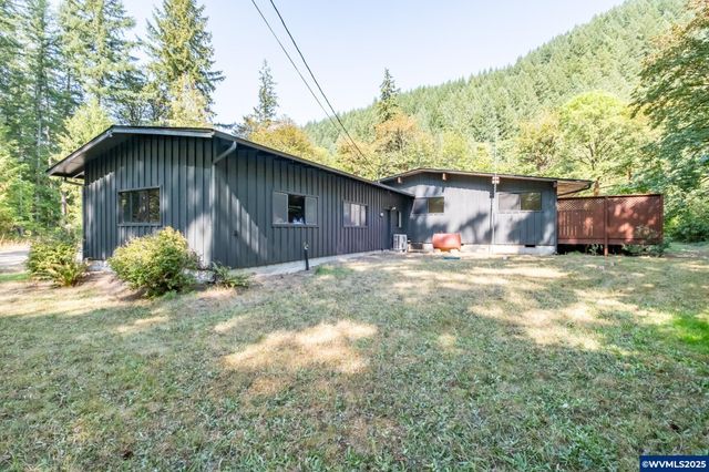 42121 Moran Ln, Lebanon, OR 97355