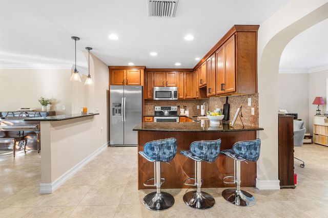 770 NW 3rd Avenue, Boca Raton, FL 33432