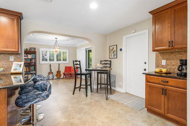 770 NW 3rd Avenue, Boca Raton, FL 33432