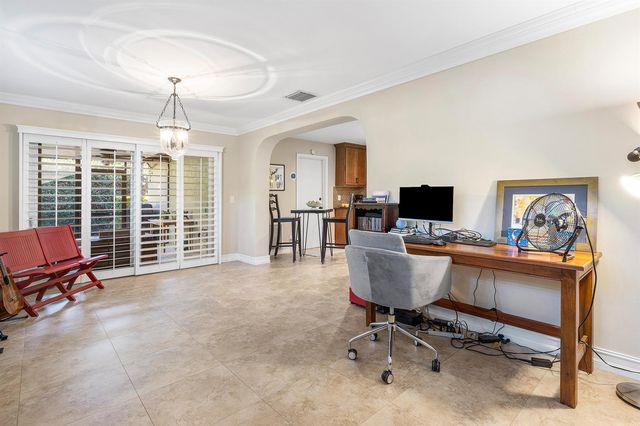 770 NW 3rd Avenue, Boca Raton, FL 33432