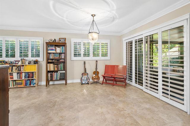 770 NW 3rd Avenue, Boca Raton, FL 33432
