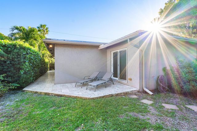 770 NW 3rd Avenue, Boca Raton, FL 33432