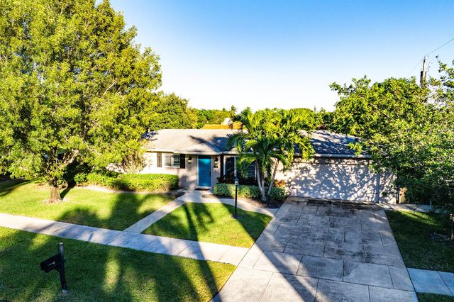 770 NW 3rd Avenue, Boca Raton, FL 33432