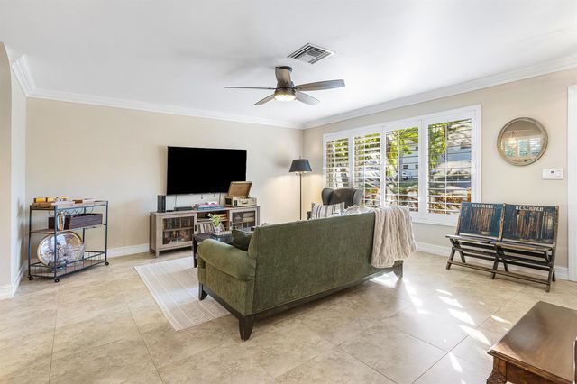 770 NW 3rd Avenue, Boca Raton, FL 33432