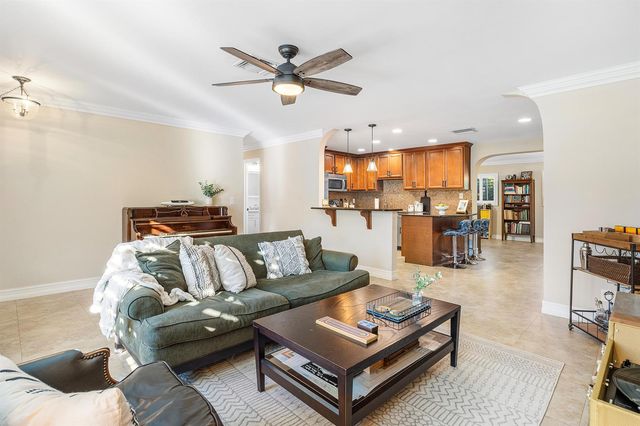 770 NW 3rd Avenue, Boca Raton, FL 33432