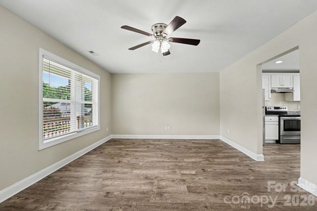1545 Mayfair Drive, Conover, NC 28613