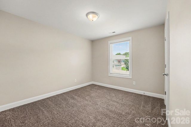 1545 Mayfair Drive, Conover, NC 28613