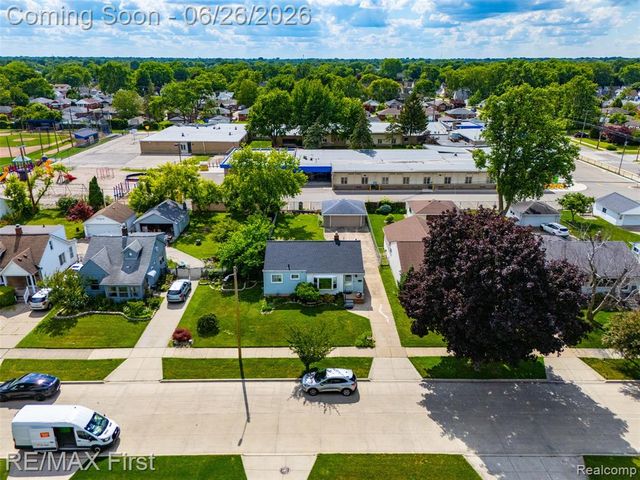 25709 Cubberness Street, Saint Clair Shores, MI 48081
