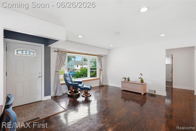 25709 Cubberness Street, Saint Clair Shores, MI 48081