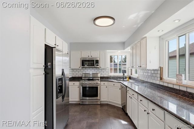 25709 Cubberness Street, Saint Clair Shores, MI 48081
