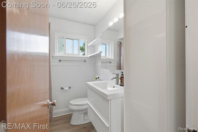 25709 Cubberness Street, Saint Clair Shores, MI 48081