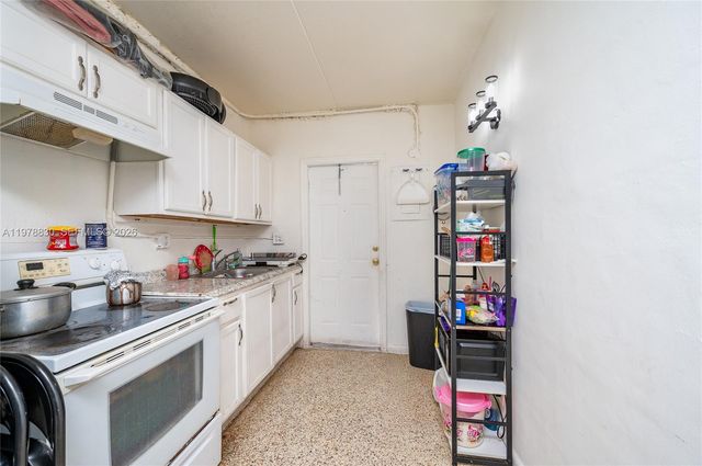 1101 SW 2nd St, Homestead, FL 33030