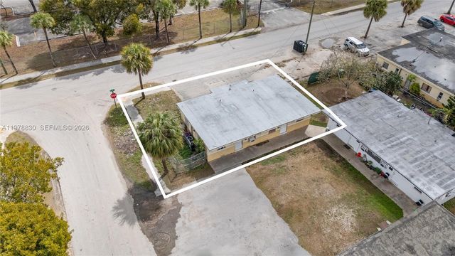 1101 SW 2nd St, Homestead, FL 33030