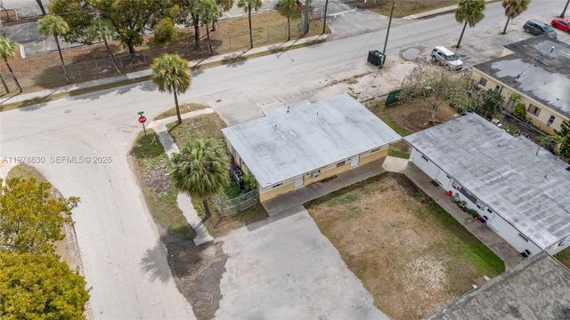 1101 SW 2nd St, Homestead, FL 33030