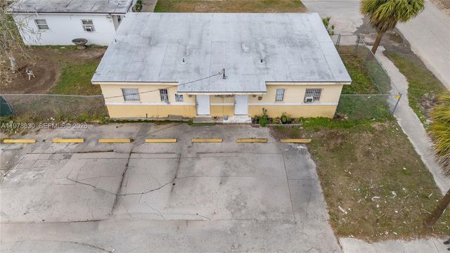 1101 SW 2nd St, Homestead, FL 33030