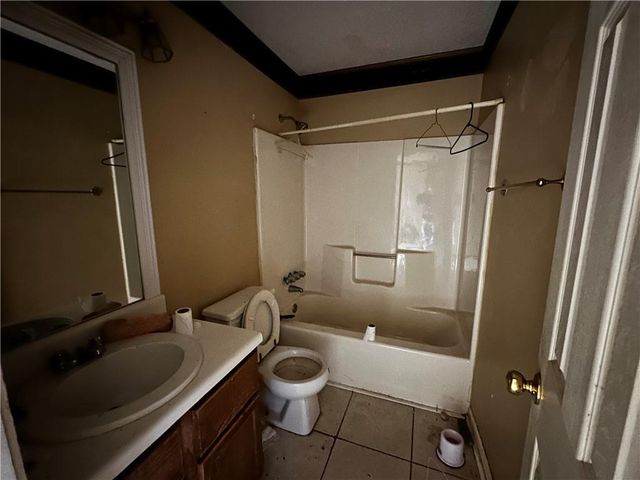 6364 Phillips Court, Lithonia, GA 30058