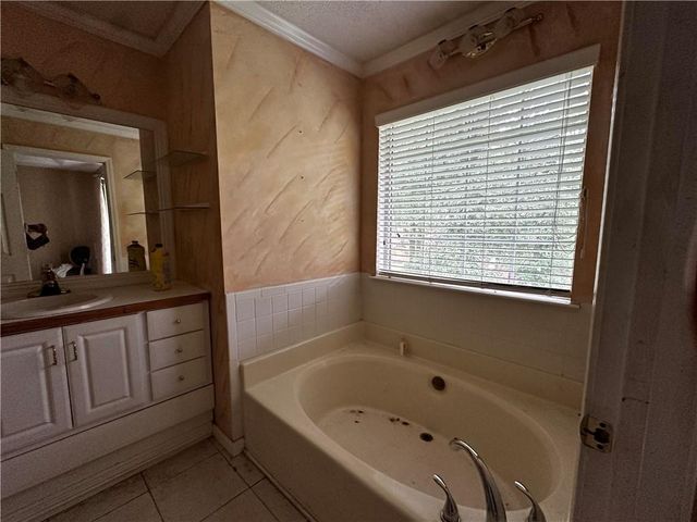 6364 Phillips Court, Lithonia, GA 30058