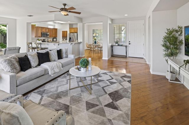 2464 Winding Way, Lincoln, CA 95648