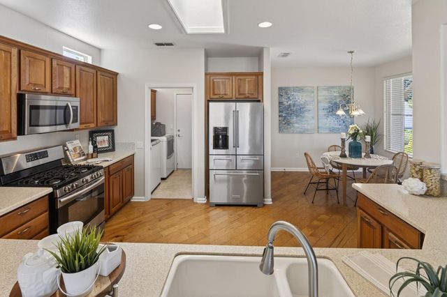 2464 Winding Way, Lincoln, CA 95648