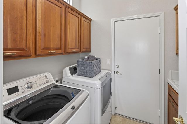 2464 Winding Way, Lincoln, CA 95648